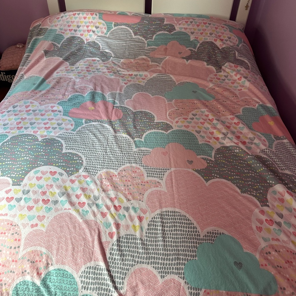 Cloud Patterned Pink and Blue Bedding Set